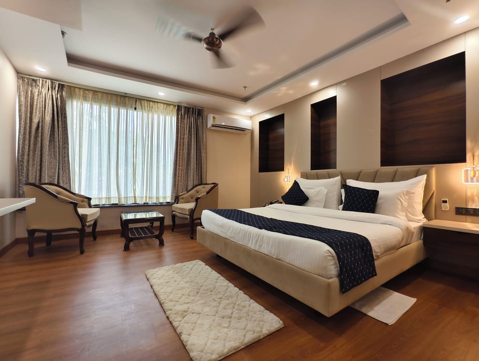 Superior Double Room, City View | Blackout drapes, soundproofing, free WiFi, bed sheets