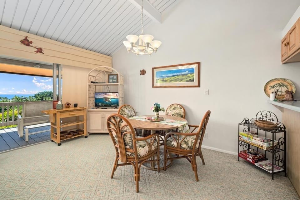 Condo, 2 Bedrooms | Interior