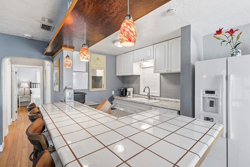 House, Multiple Beds (Twenty Palms) | Private kitchen