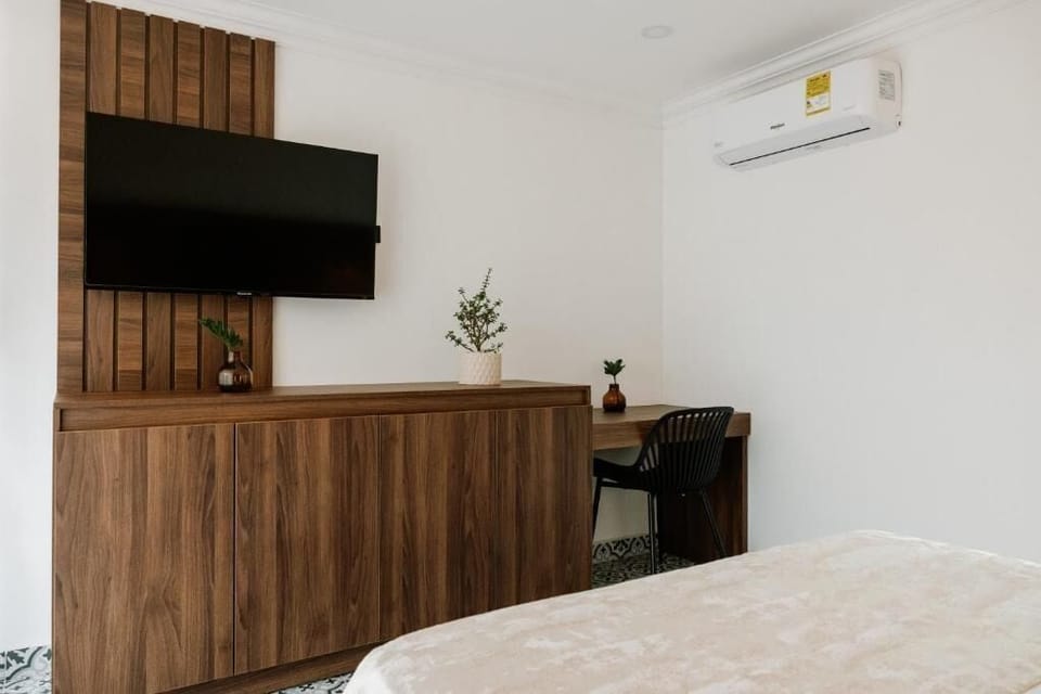 Desk, laptop workspace, free WiFi, wheelchair access