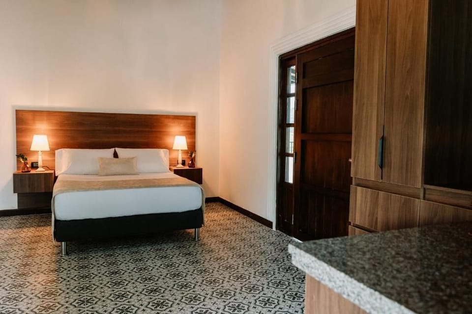 Desk, laptop workspace, free WiFi, wheelchair access