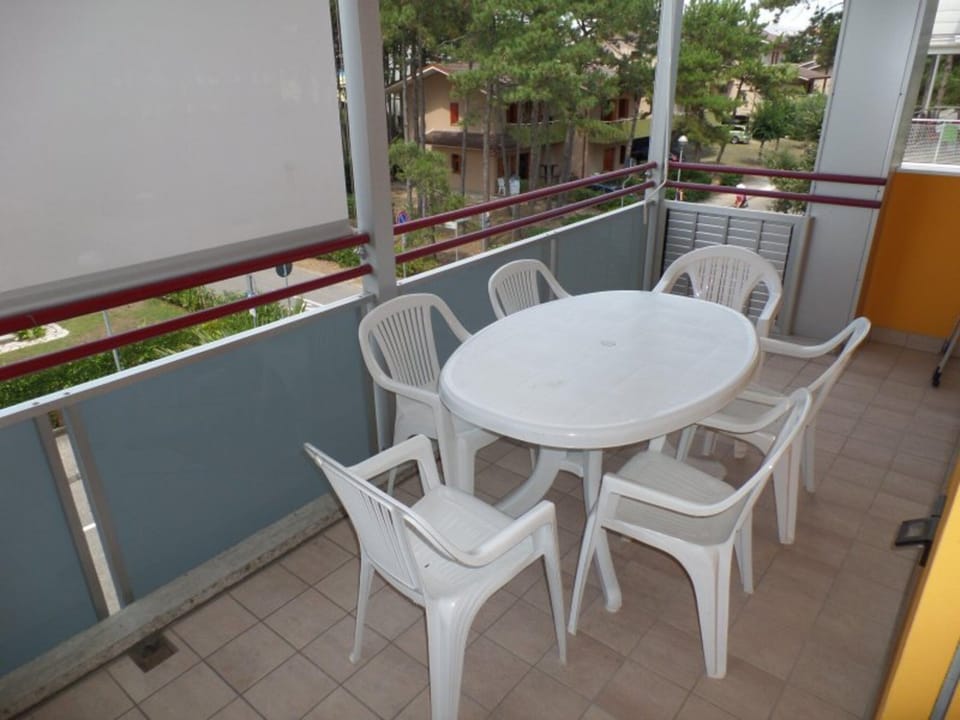 Apartment, 2 Bedrooms, Balcony | Balcony