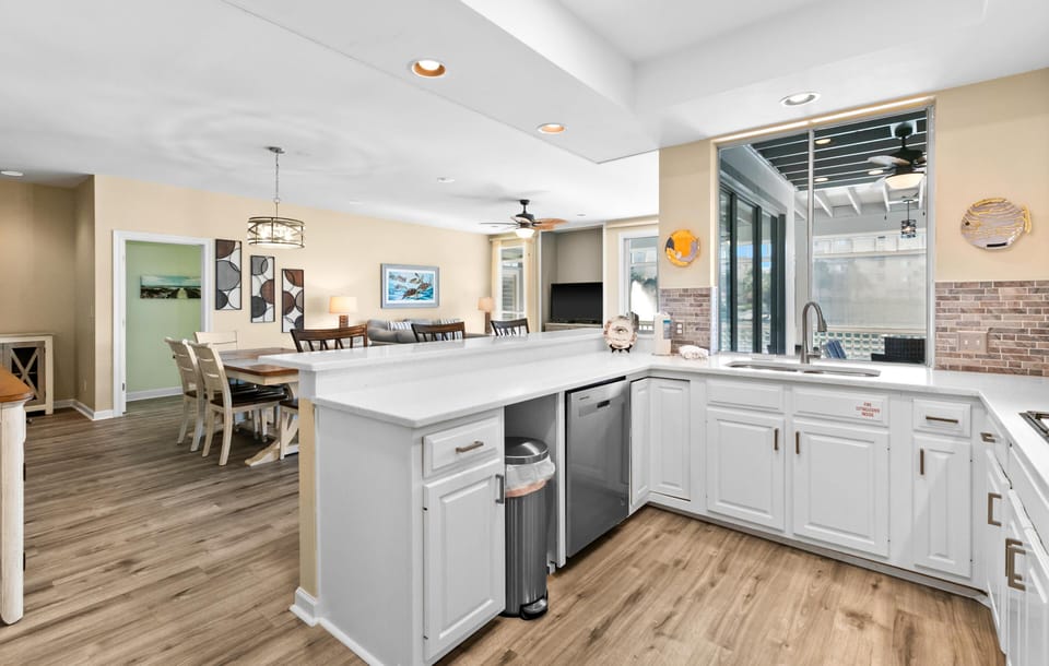 Condo, Multiple Beds (Hidden Dunes Beach Villa 32) | Private kitchen