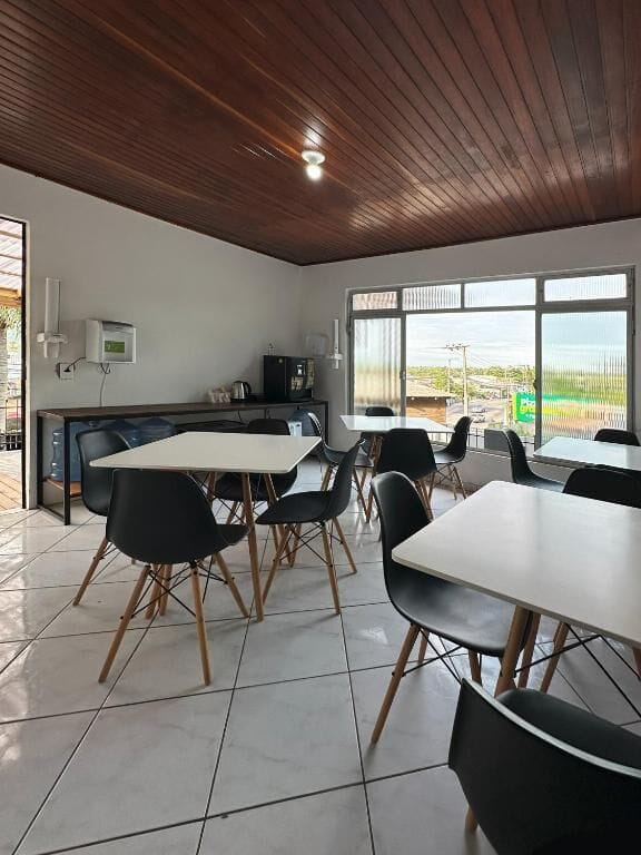 Economy Twin Room | Dining