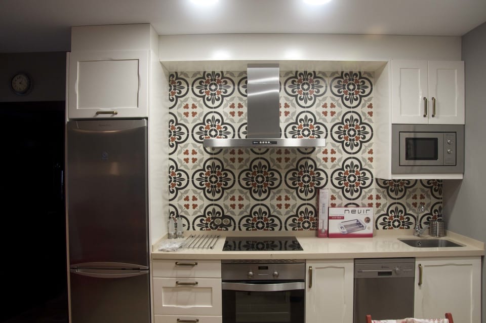 Apartment, 1 Bedroom | Private kitchenette | Full-size fridge, microwave, stovetop, dishwasher