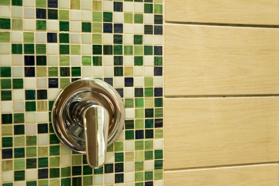 Triple Room | Bathroom | Shower, free toiletries, hair dryer, bathrobes