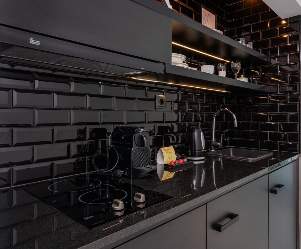 Fridge, microwave, stovetop, toaster