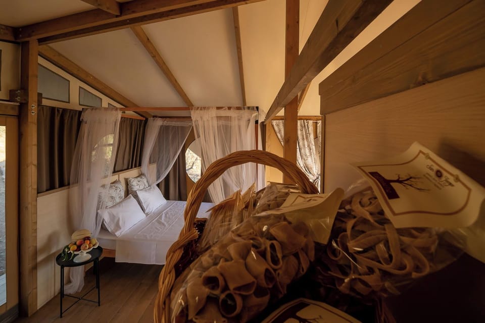 Cribs (free), rollaway beds (free), bed sheets