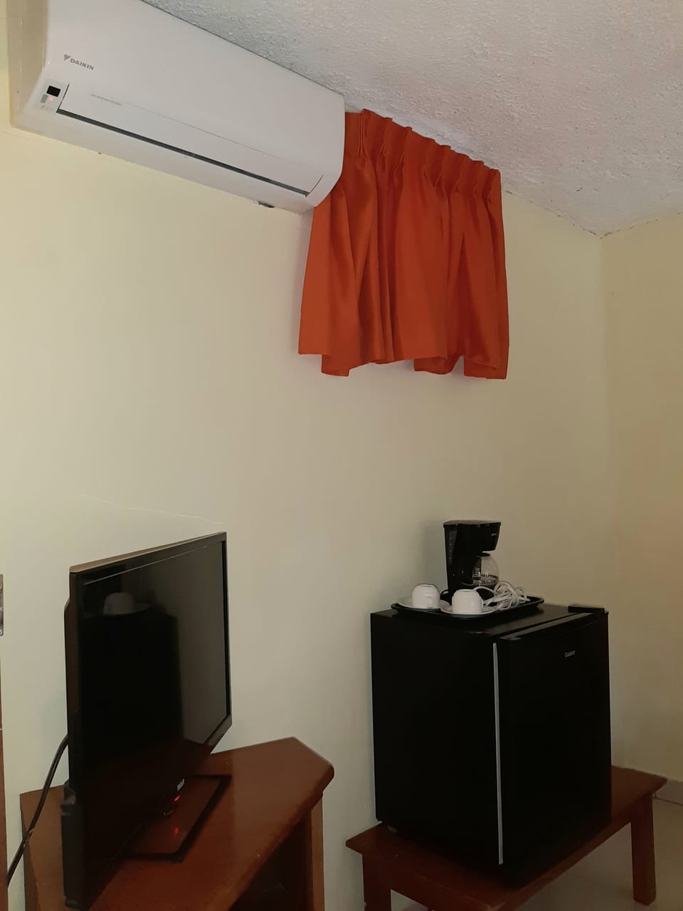 Superior Double Room, 1 King Bed, Balcony, Garden View | In-room safe, blackout drapes, free WiFi, bed sheets