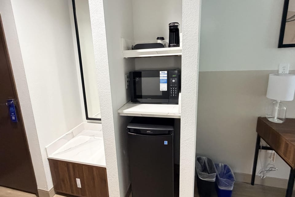 In-room safe, desk, iron/ironing board, WiFi (free)