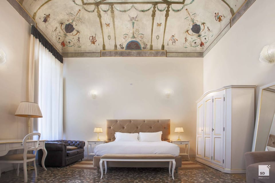 Traditional Room | Memory foam beds, minibar, in-room safe, desk