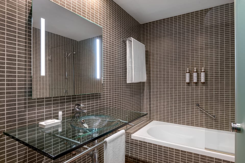 AC Hotel by Marriott Madrid Airport Hotel in Madrid