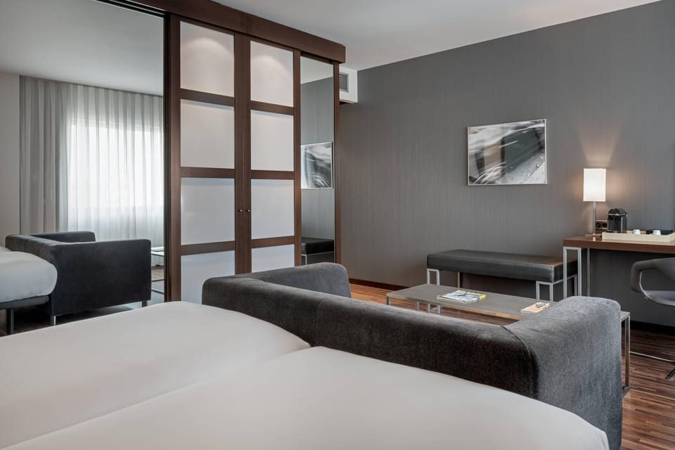 Minibar, in-room safe, desk, soundproofing