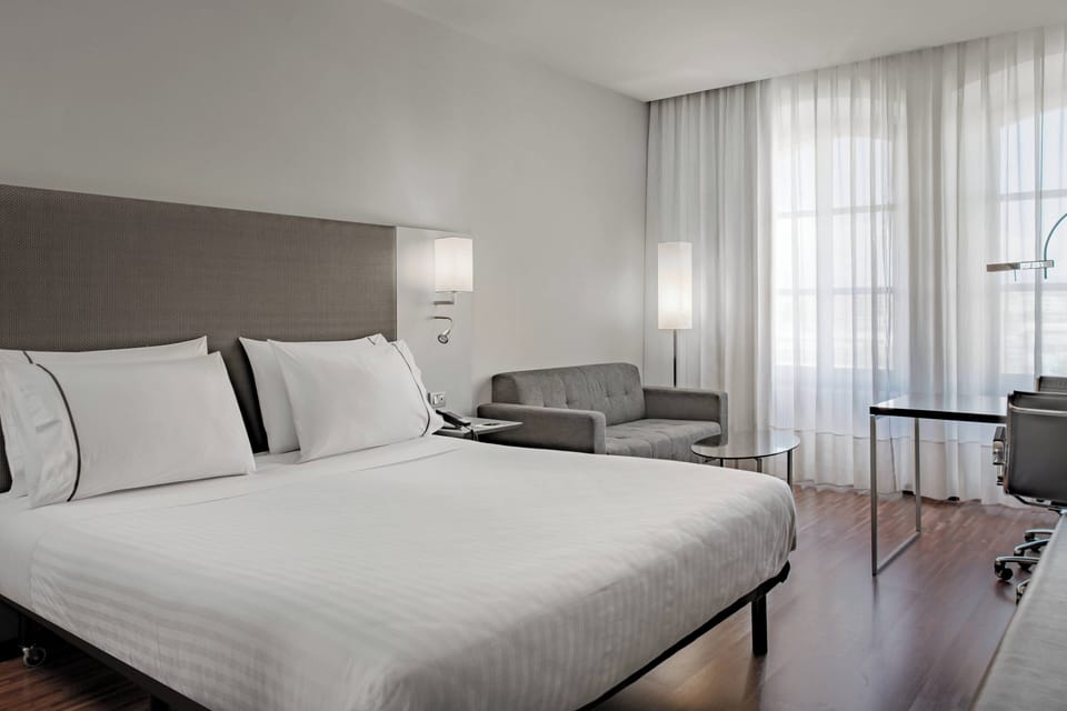 Hypo-allergenic bedding, pillowtop beds, minibar, in-room safe