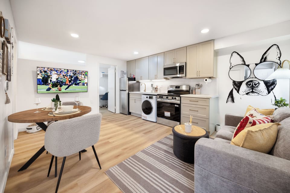 Apartment, 1 Queen Bed, Non Smoking, Pets Allowed | Interior