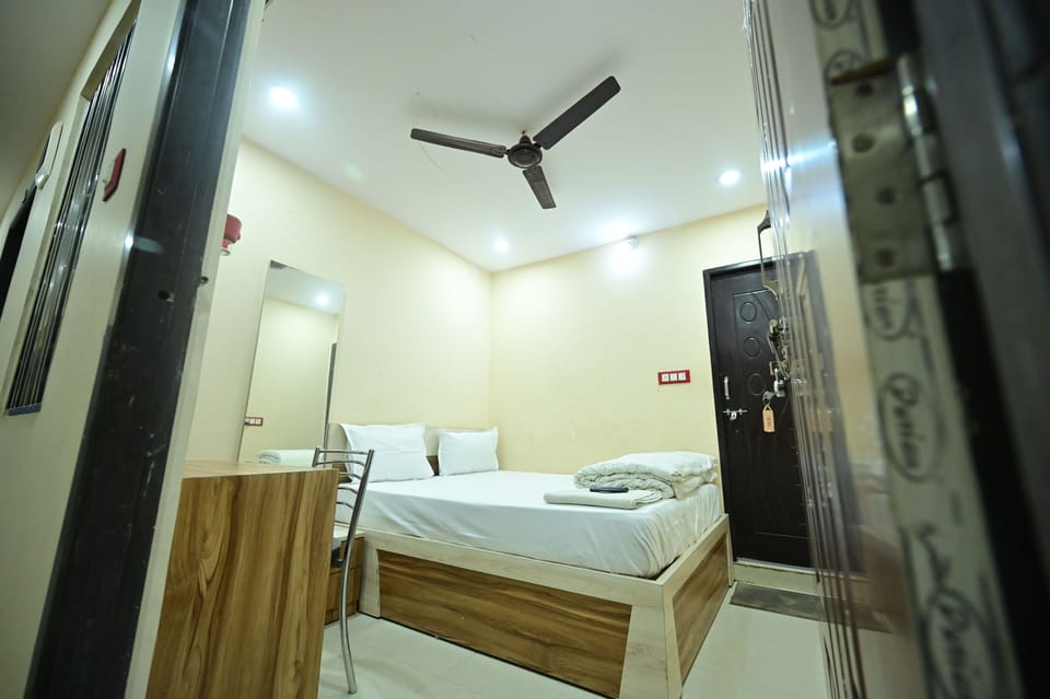 Classic Room | WiFi (free), bed sheets