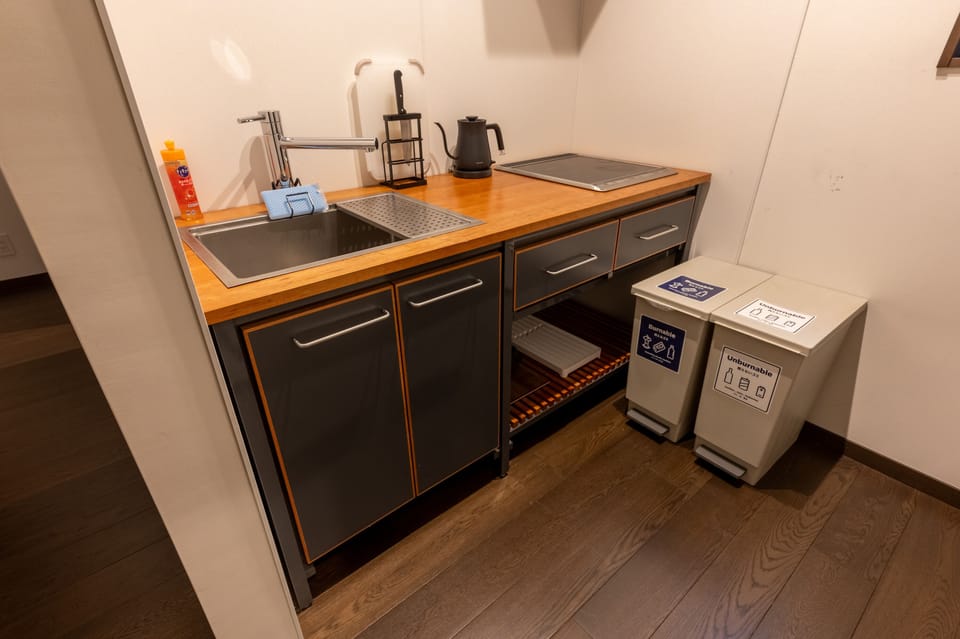 Villa | Private kitchen | Full-size fridge, microwave, cookware/dishes/utensils
