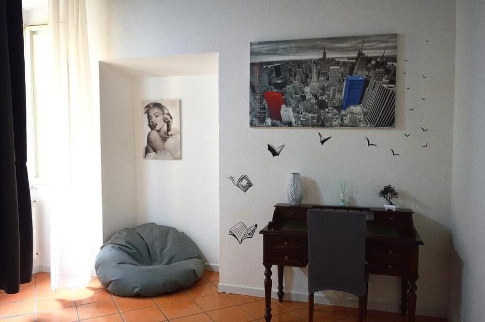 Double or Twin Room, Patio, Courtyard View | Interior