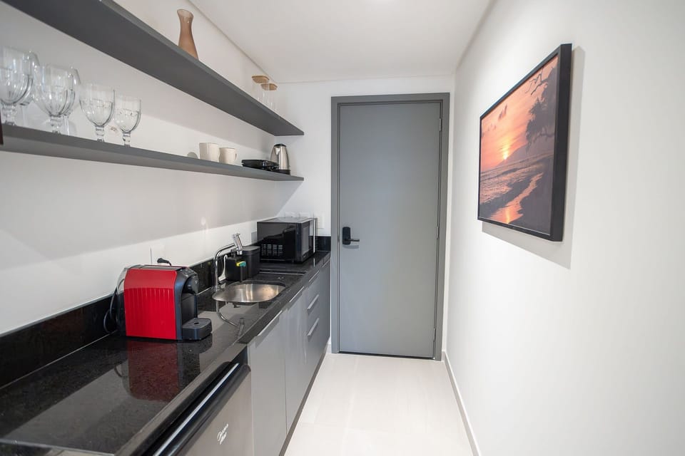 Basic Double Room | Private kitchen | Cookware/dishes/utensils