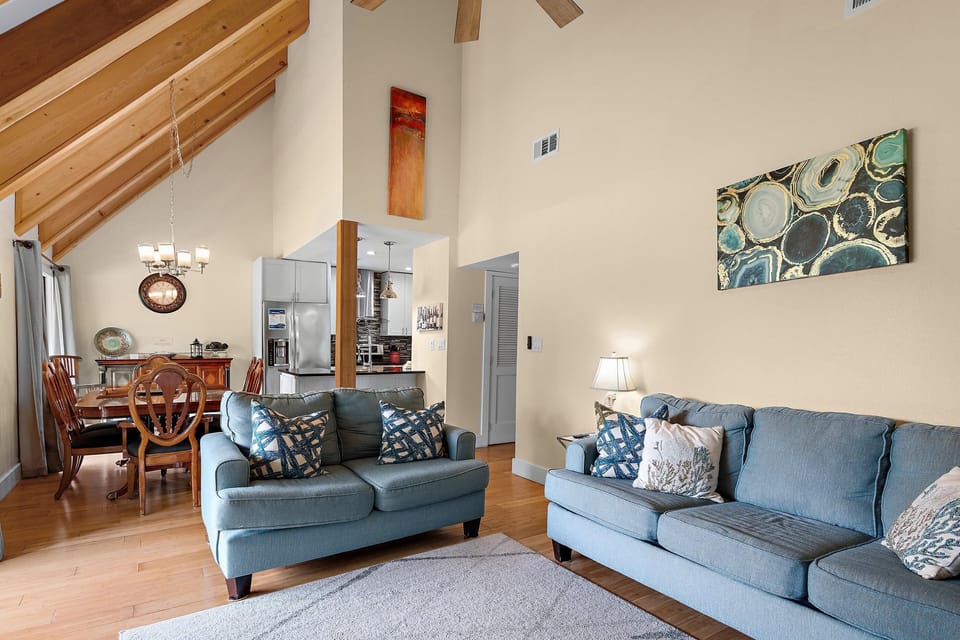 Condo, Multiple Beds (Seascape Golf Villas 23C- Coastal Cot) | Living area