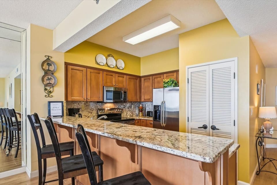 Condo, 1 King Bed with Sofa bed (Tides at Tops'l 1208- Tides and Sunse) | Private kitchen