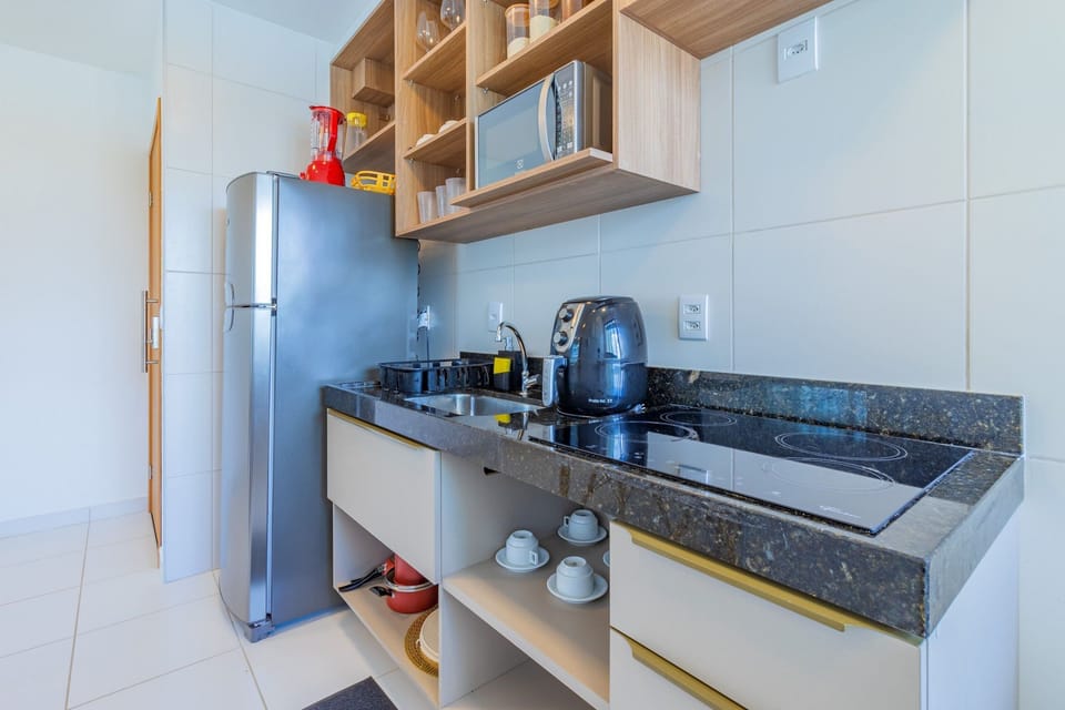 Cookware/dishes/utensils