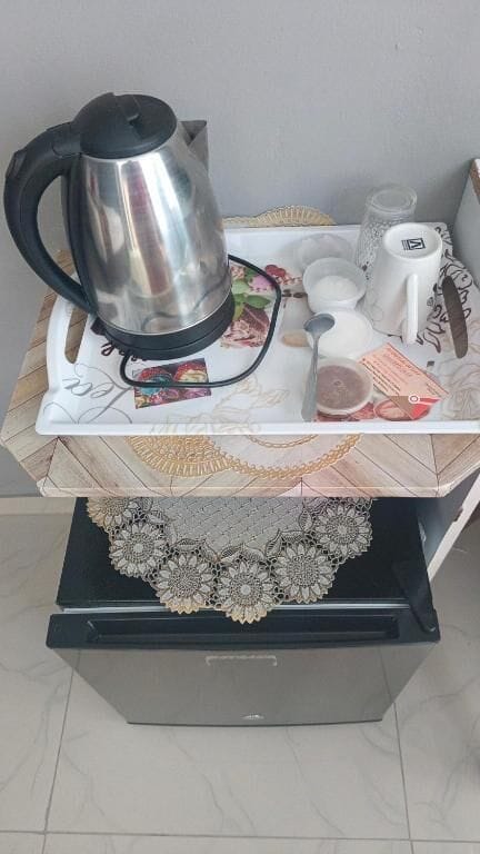 Standard Double Room, Garden View | Coffee and/or coffee maker