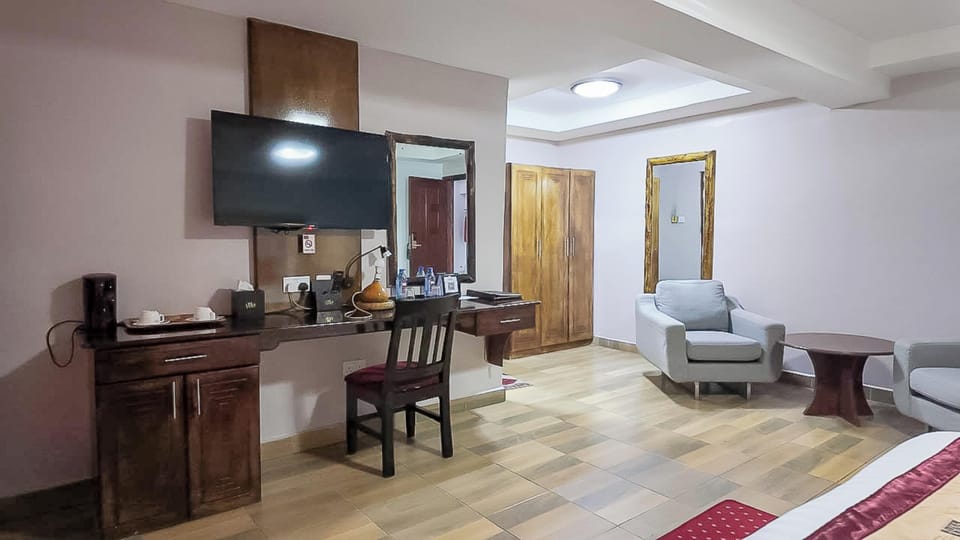 Premium Double Room | Premium bedding, minibar, desk, free WiFi