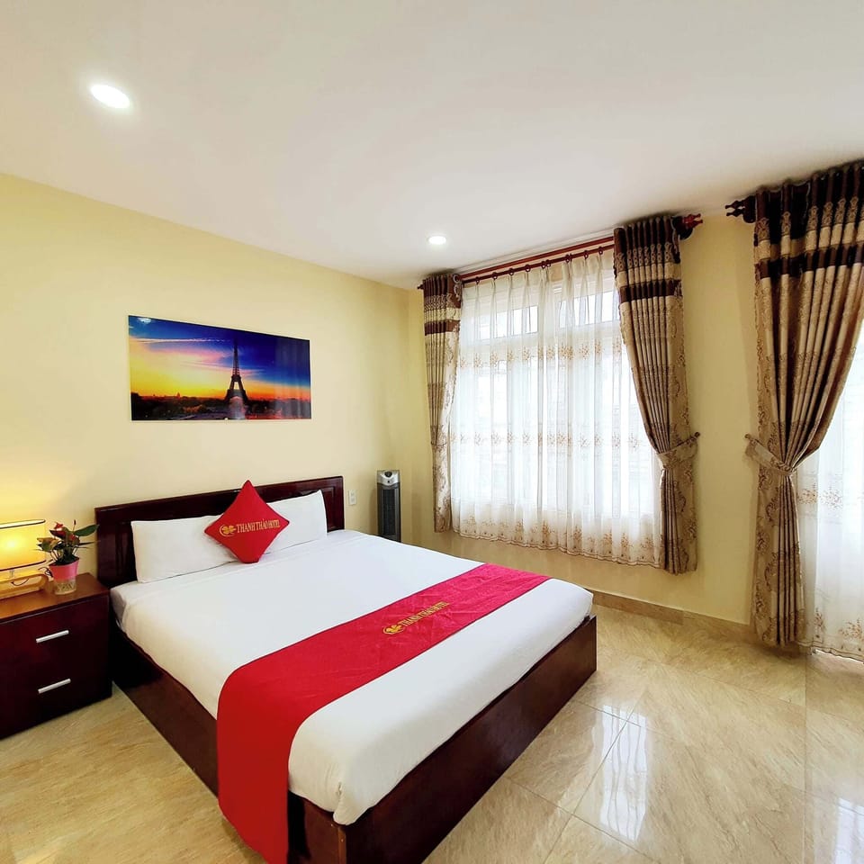 Basic Double Room Single Use, Non Smoking | Desk, free WiFi, wheelchair access