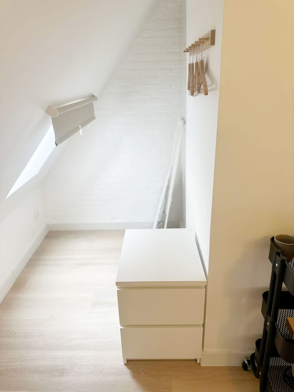 Basic Studio | Iron/ironing board (on request)