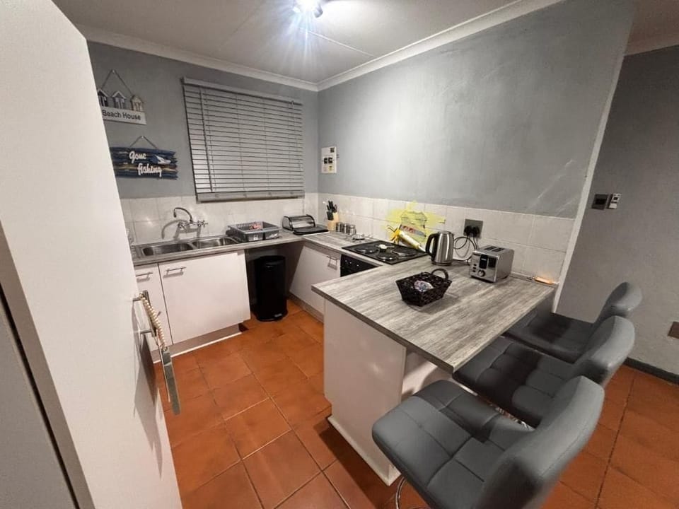 Apartment, 2 Bedrooms, Balcony, Garden View | Interior