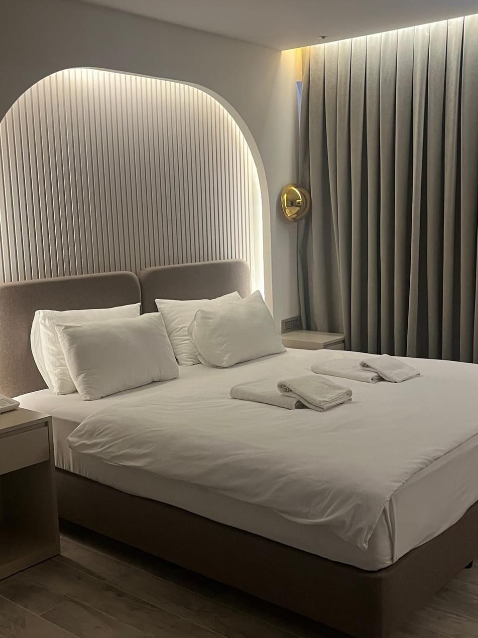 Deluxe Room, City View | Premium bedding, Select Comfort beds, minibar, in-room safe