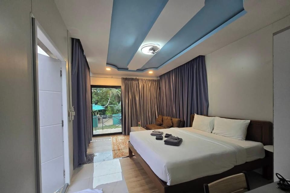 Deluxe Double Room, Balcony, Garden View | Free WiFi