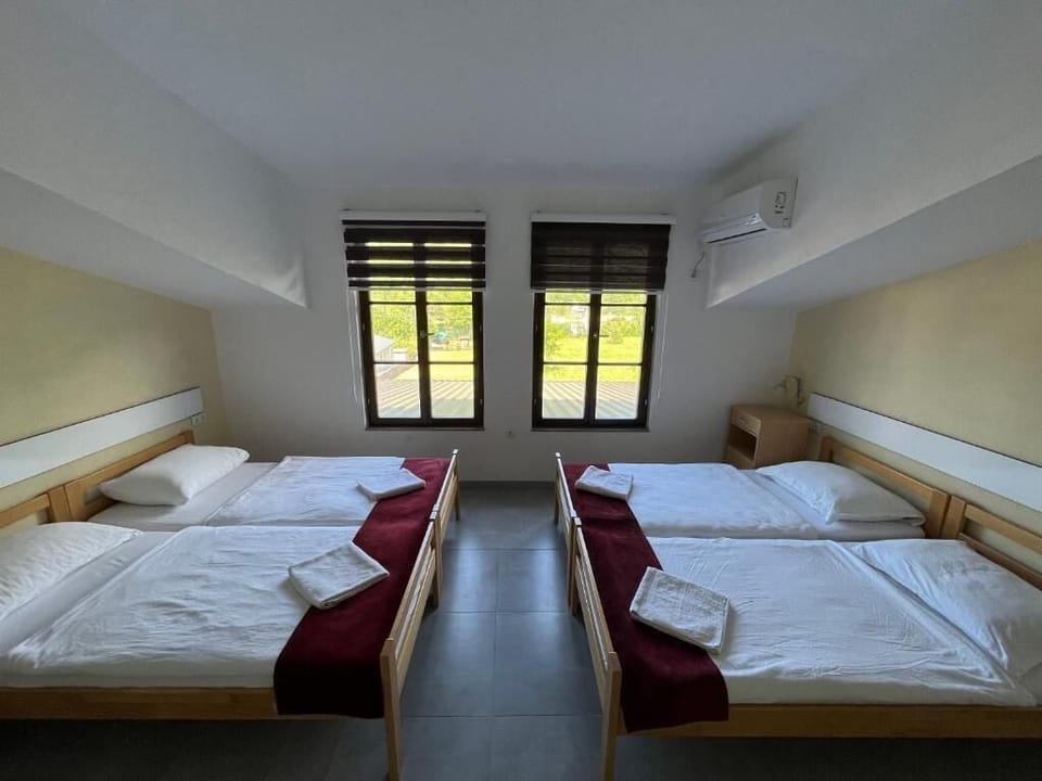 Quadruple Room, River View | Free WiFi