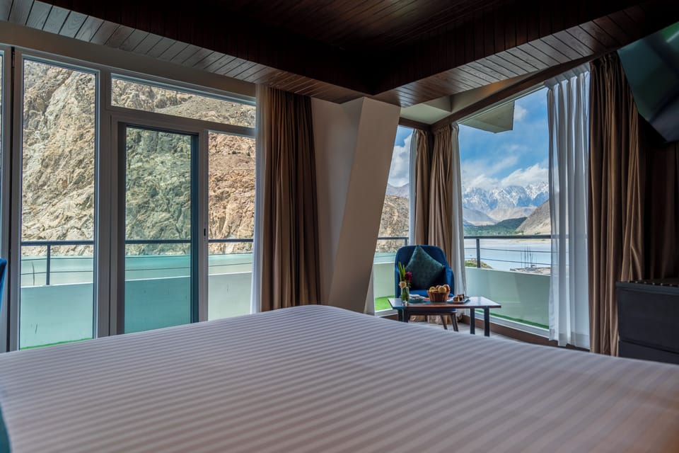 Executive Double Room, Balcony, Lake View
