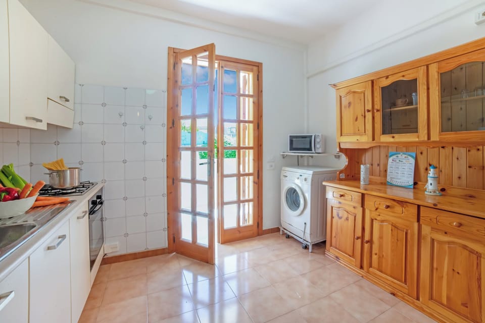 Family House, 2 Bedrooms, Microwave (Trilocale Sole Near The Sea) | Private kitchen