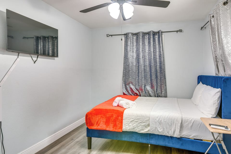 House (2 Bedrooms) | Interior