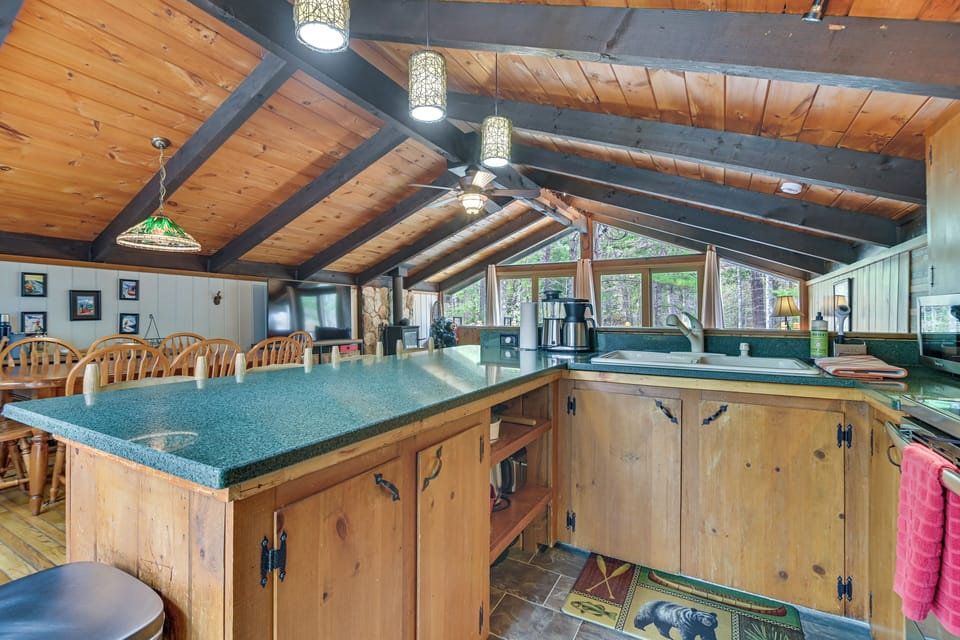 House (3 Bedrooms) | Interior