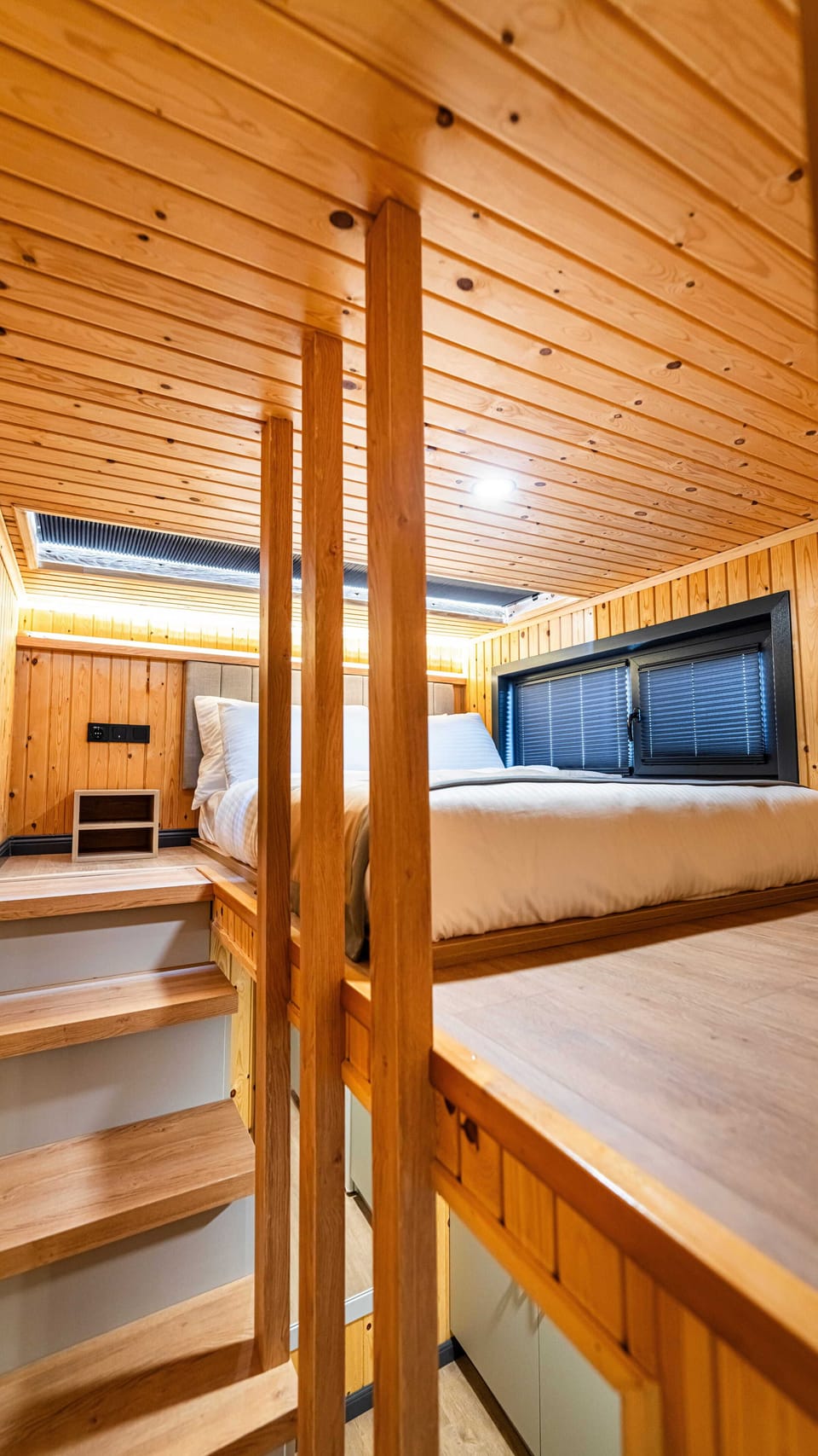 Deluxe Room | WiFi (free), bed sheets