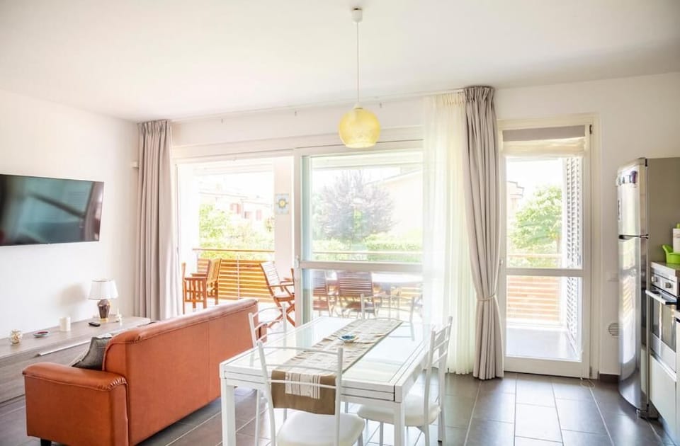 Apartment, 3 Bedrooms, Balcony, Garden View | Living room