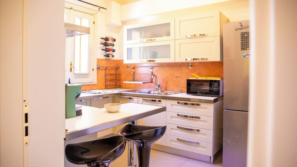 Apartment, Courtyard View | Private kitchen