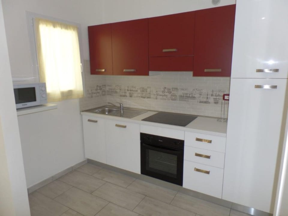 Apartment, 3 Bedrooms, Garden View | Interior