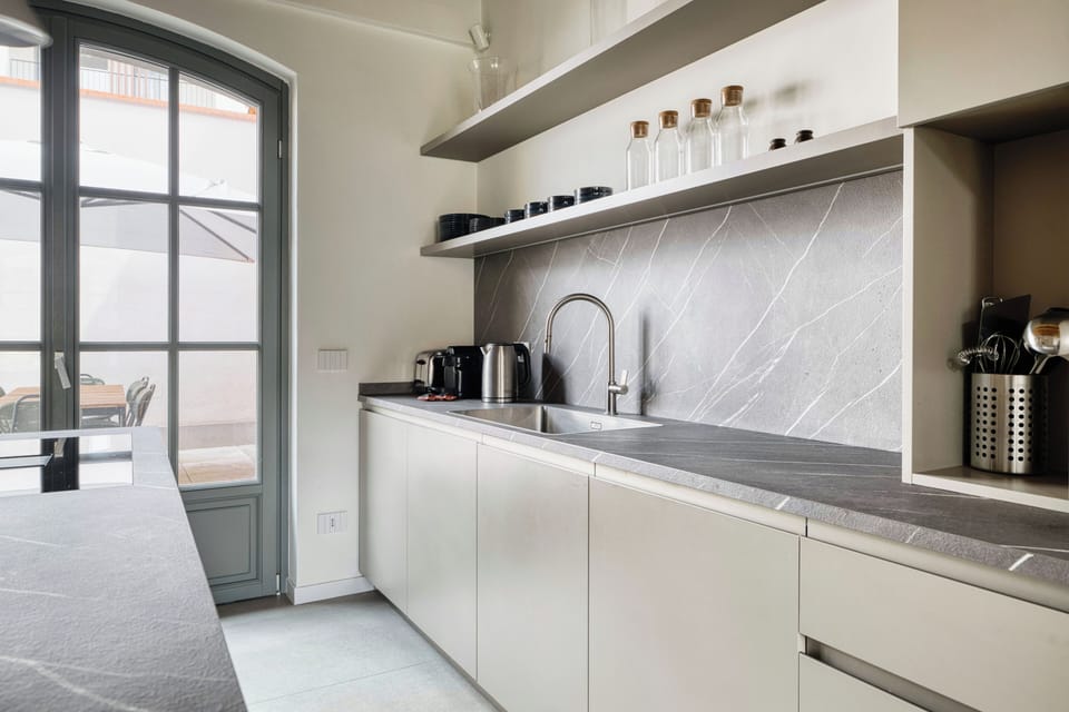 Deluxe Apartment, Balcony | Private kitchen