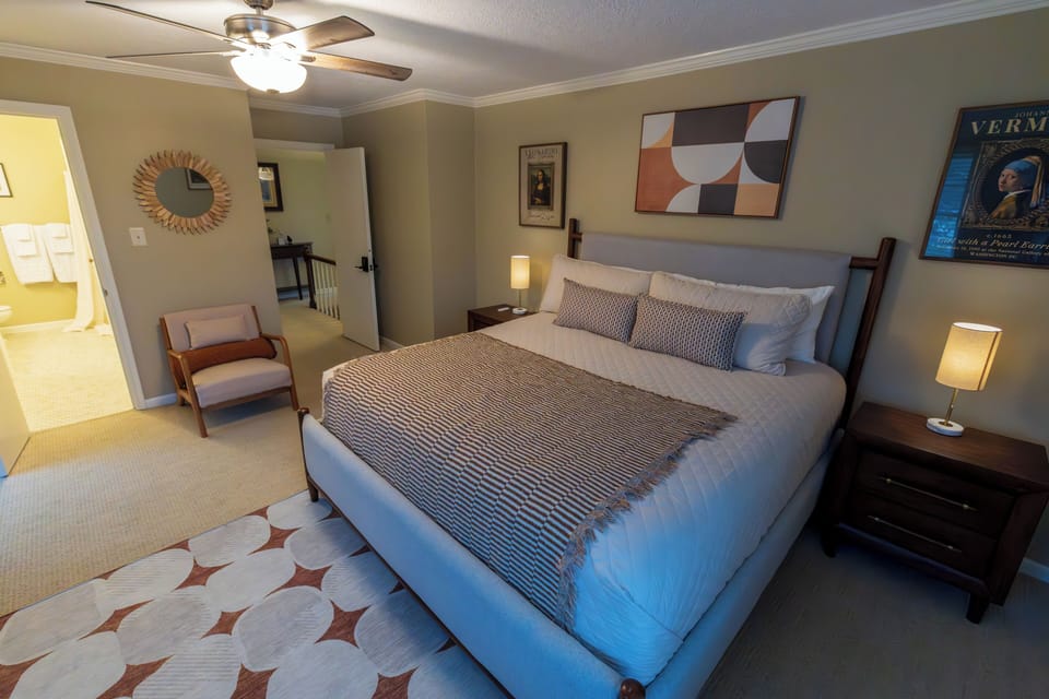 Deluxe Double Room, Courtyard View | Cribs (surcharge), rollaway beds (surcharge), WiFi (free), bed sheets