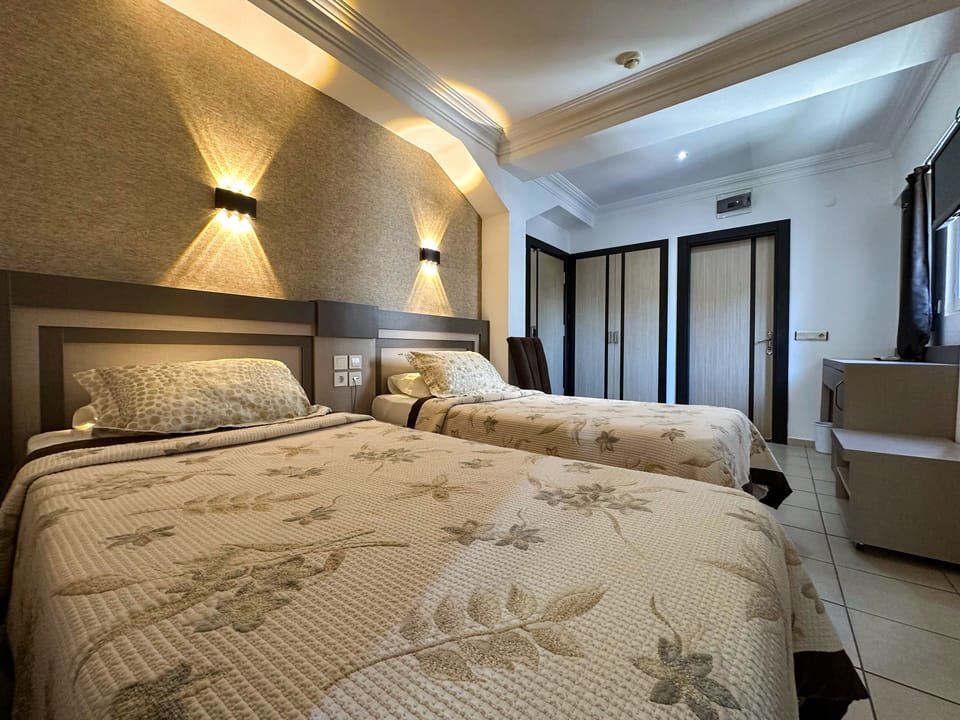 Minibar, free WiFi, wheelchair access