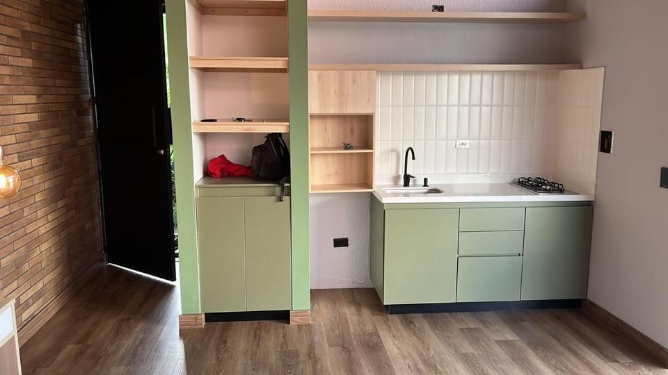 Luxury Cottage, Lake View | Private kitchen | Mini-fridge, mixer, cleaning supplies, freezer
