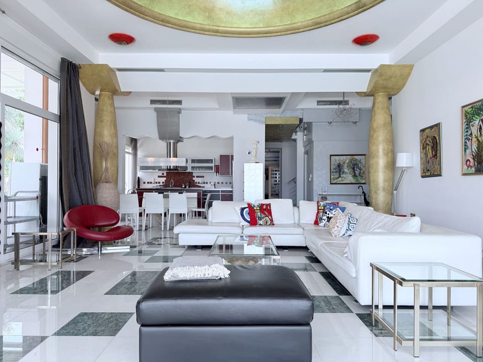 Grand Villa, 5 Bedrooms, Private Pool, Sea View | Living room | 75-inch Smart TV with satellite channels, fireplace, Netflix