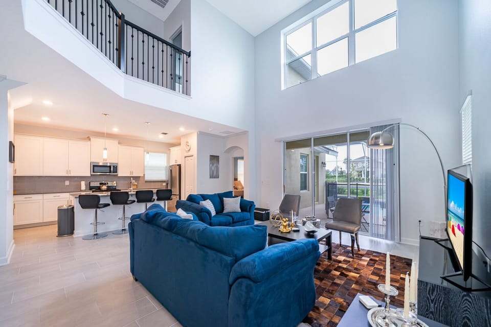 House, Multiple Beds, Pool Access, Pool View (CHG114-580-5-GP) | Living area