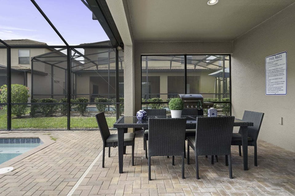 House, Multiple Beds, Pool View (WW101-8852-9-GP) | Outdoor dining