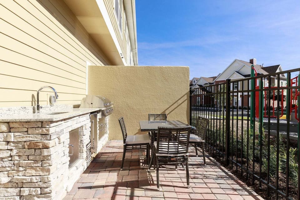 House, Multiple Beds, Pool View (SMV131-7580-4-G) | View from room